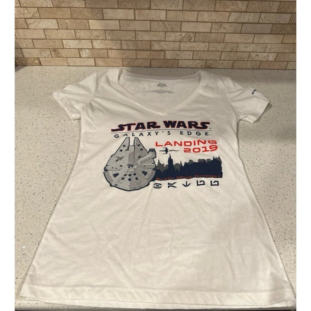 Disney Parks Star Wars‎ Galaxy's Edge Landing 2019 Annual Passholder  Shirt  #32